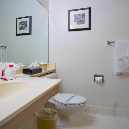 Hotel Howard Johnson By Wyndham Buena Park Esterno foto