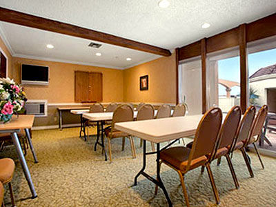 Hotel Howard Johnson By Wyndham 2*