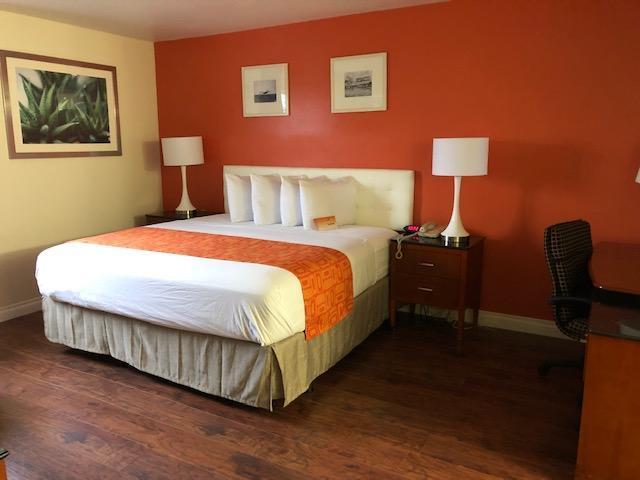 Hotel Howard Johnson By Wyndham 2*