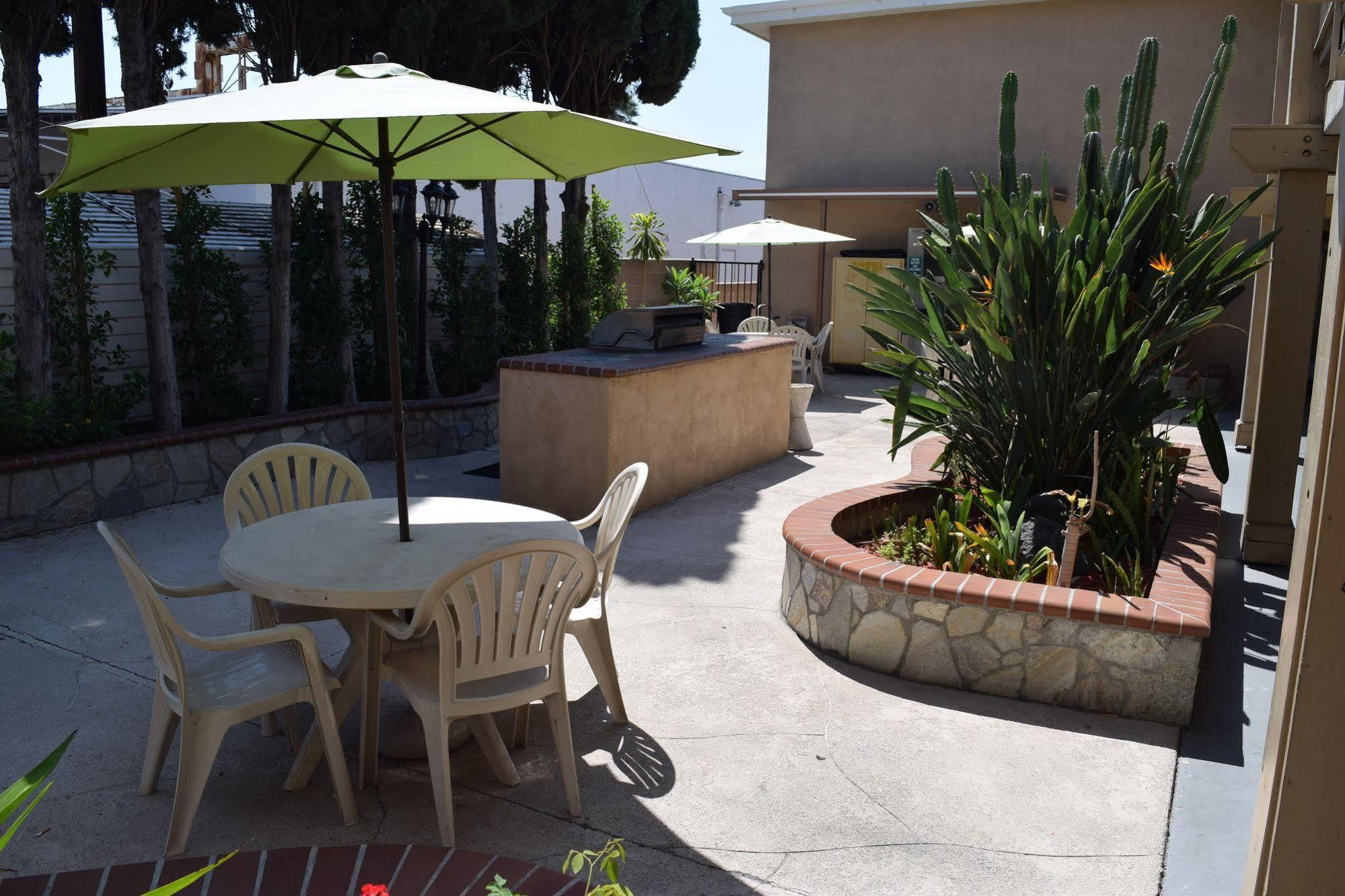 Howard Johnson By Wyndham Hotel