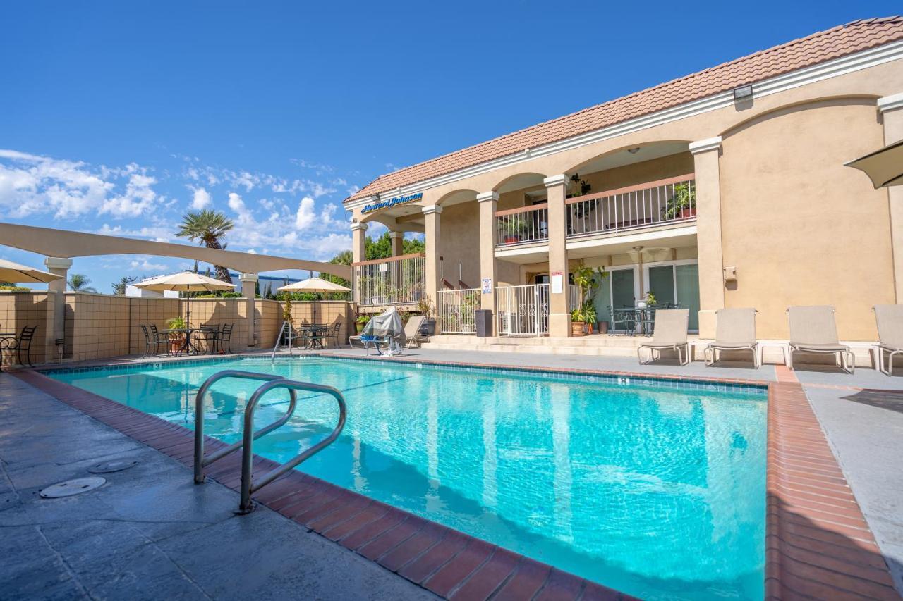 Howard Johnson By Wyndham 2*